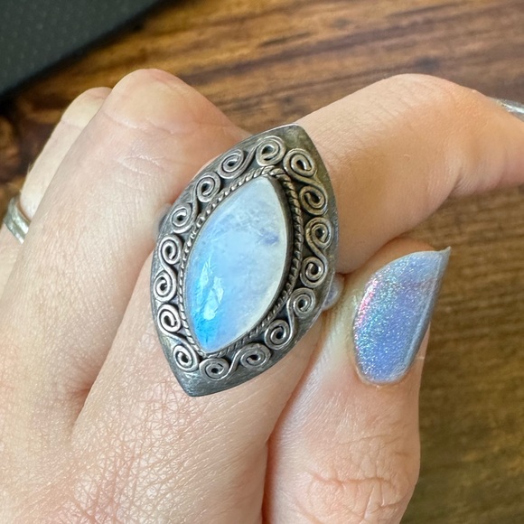 Artisan Crafted Sterling Silver Rainbow Moonstone Swirl Design Ring Size 8 - Picture 2 of 11